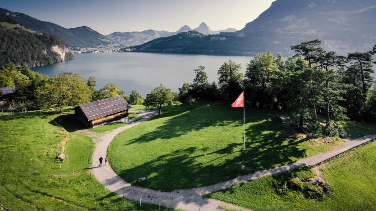 Karfreitag hike ending with a concert in Altdorf (free, Mozart requiem)