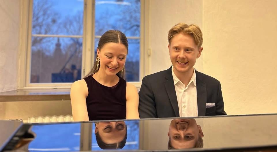 Konsert – Dubbel glädje, fyrhändig pianomusik