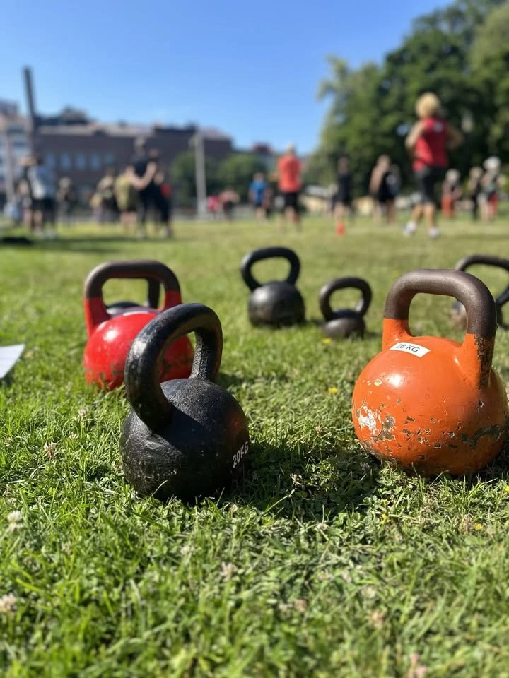 Gratis förmiddagsträning i Hoglands Park 🏋️♀️