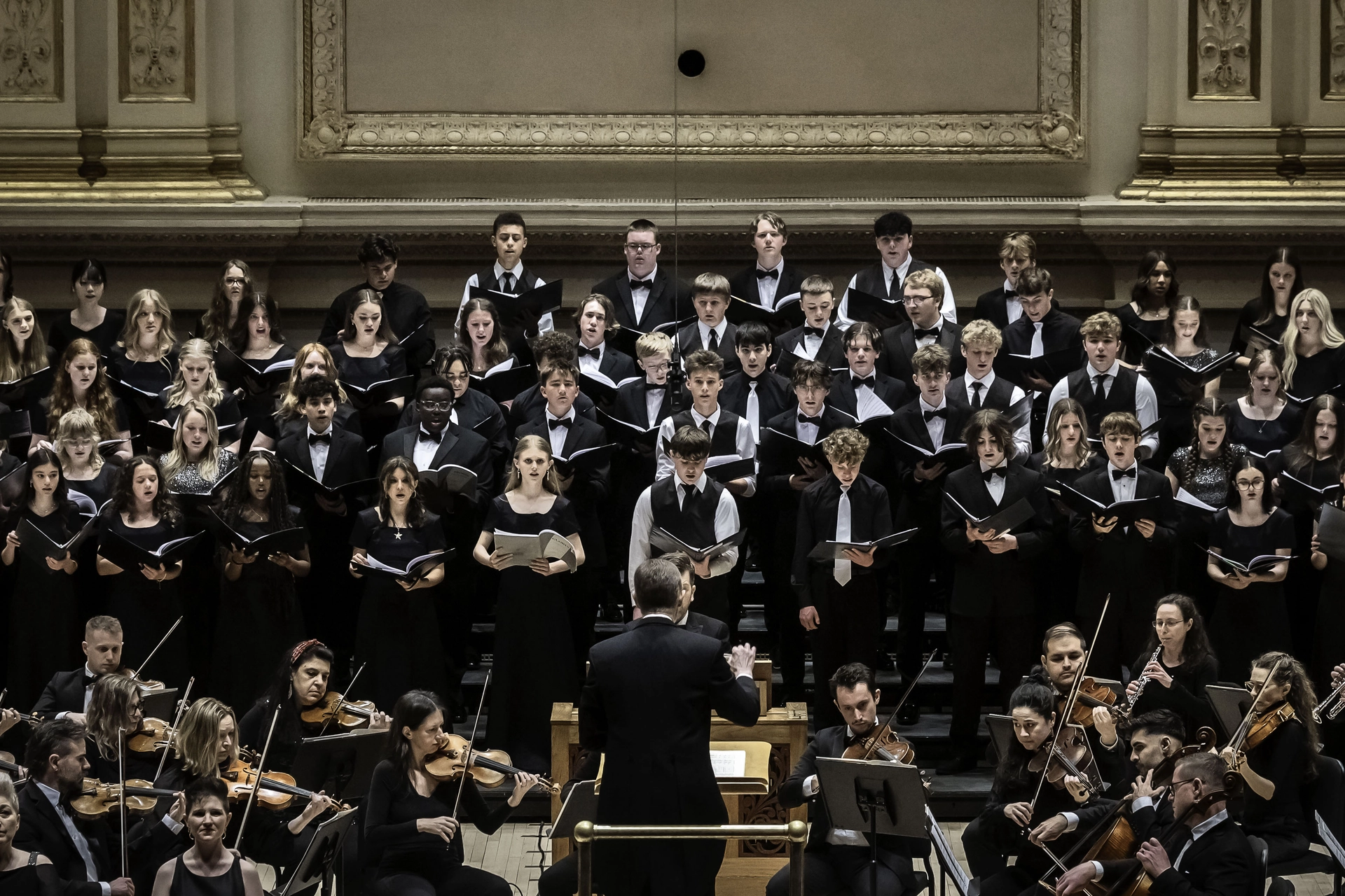 New England Symphonic Ensemble plays Brahms, Nichols, Blevins and Fusco
