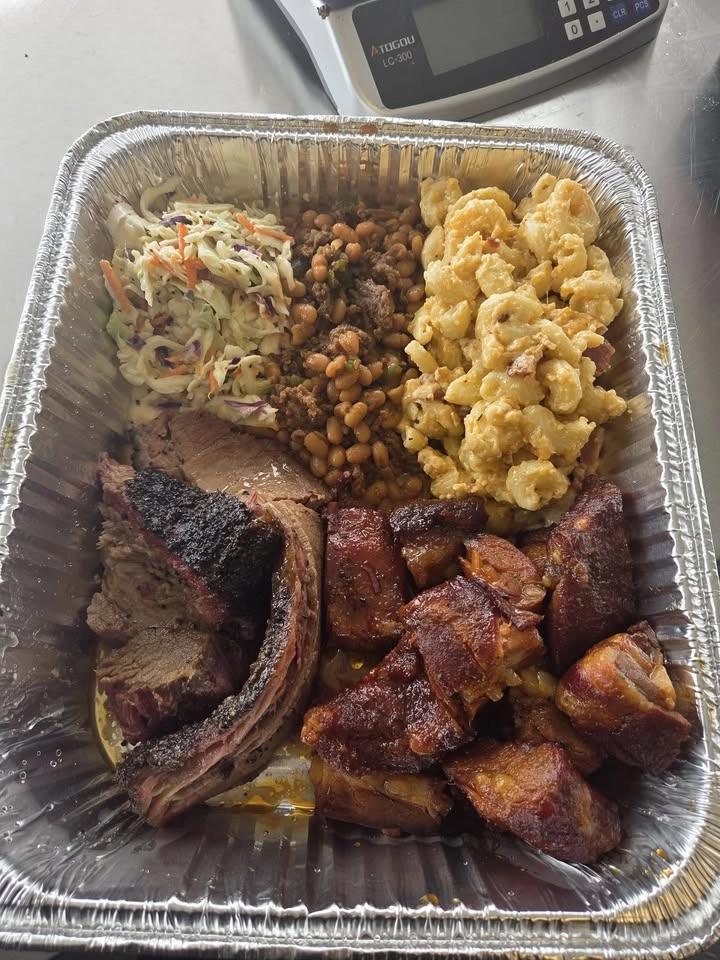 Rub-N-Grub Smokehouse Experience @ Muskegon Farmers Market