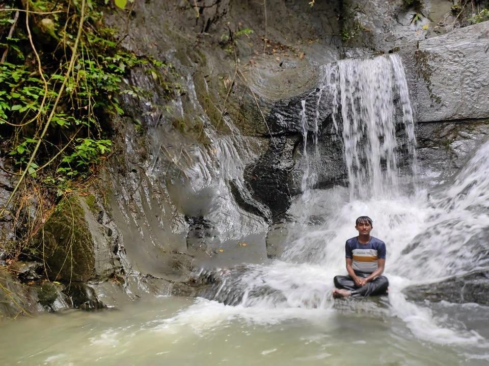 ৬৯৯ টাকায় বোয়ালিয়া ট্রেইলে ঝর্ণাবিলাস 💦