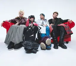 5 Seconds of Summer - Everyone's A Star! World Tour | VIP UPGRADE