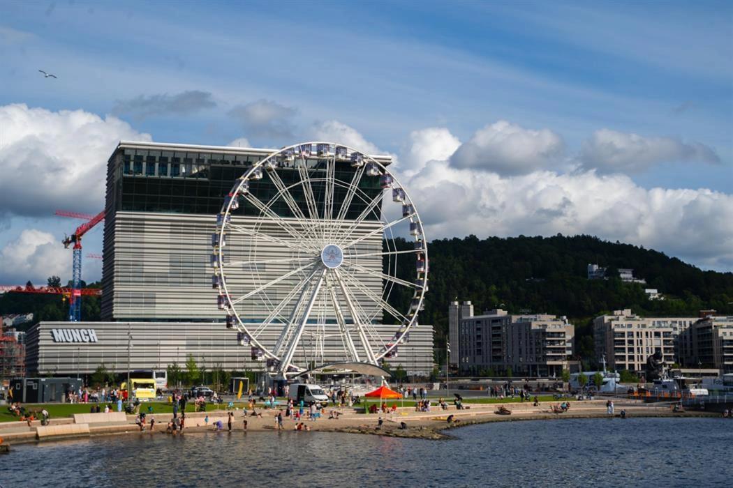Opera Ferris Wheel