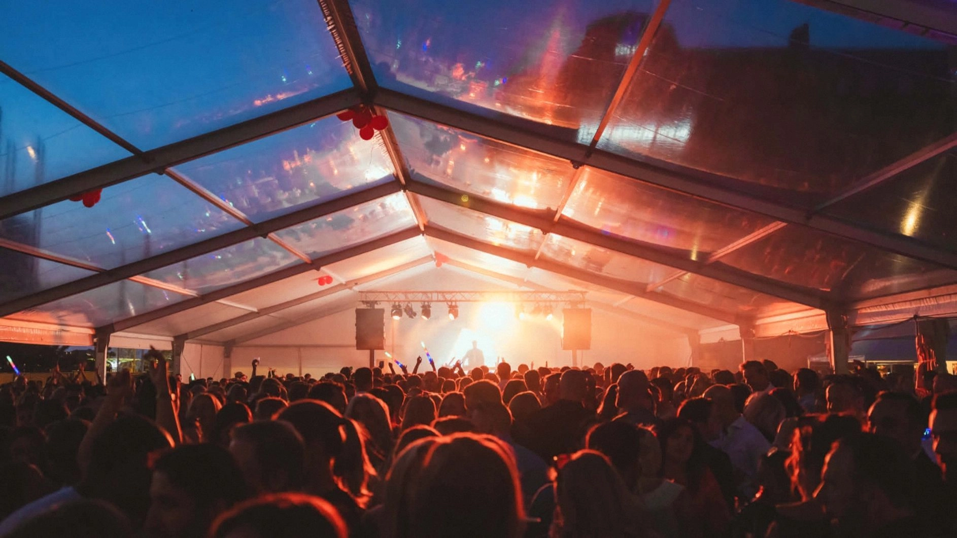 SATURDAY LIVE by (CLUB STAYING ALIVE)