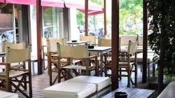 THE SATURDAY
INTERNATIONAL APERITIVO
ENGLISH-SPANISH AND ALL AROUND THE WORLD