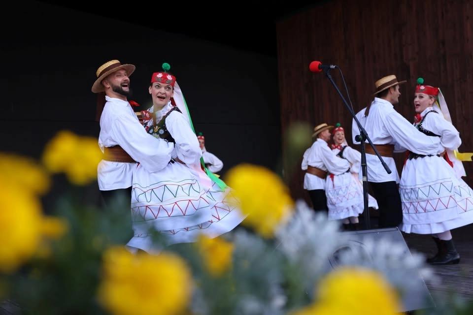 Występy zespółów folklorystycznych w Horyńcu-Zdroju