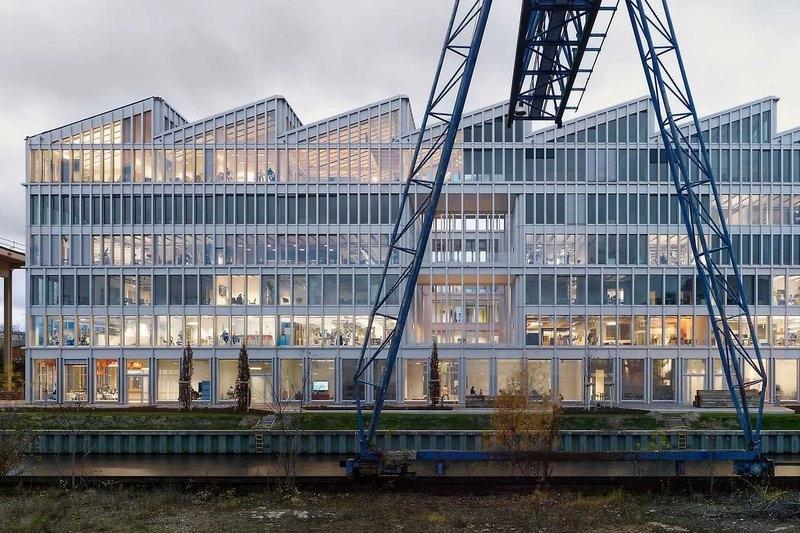 Architektura za čtyřmi hranicemi: Ivan Reimann (DE)