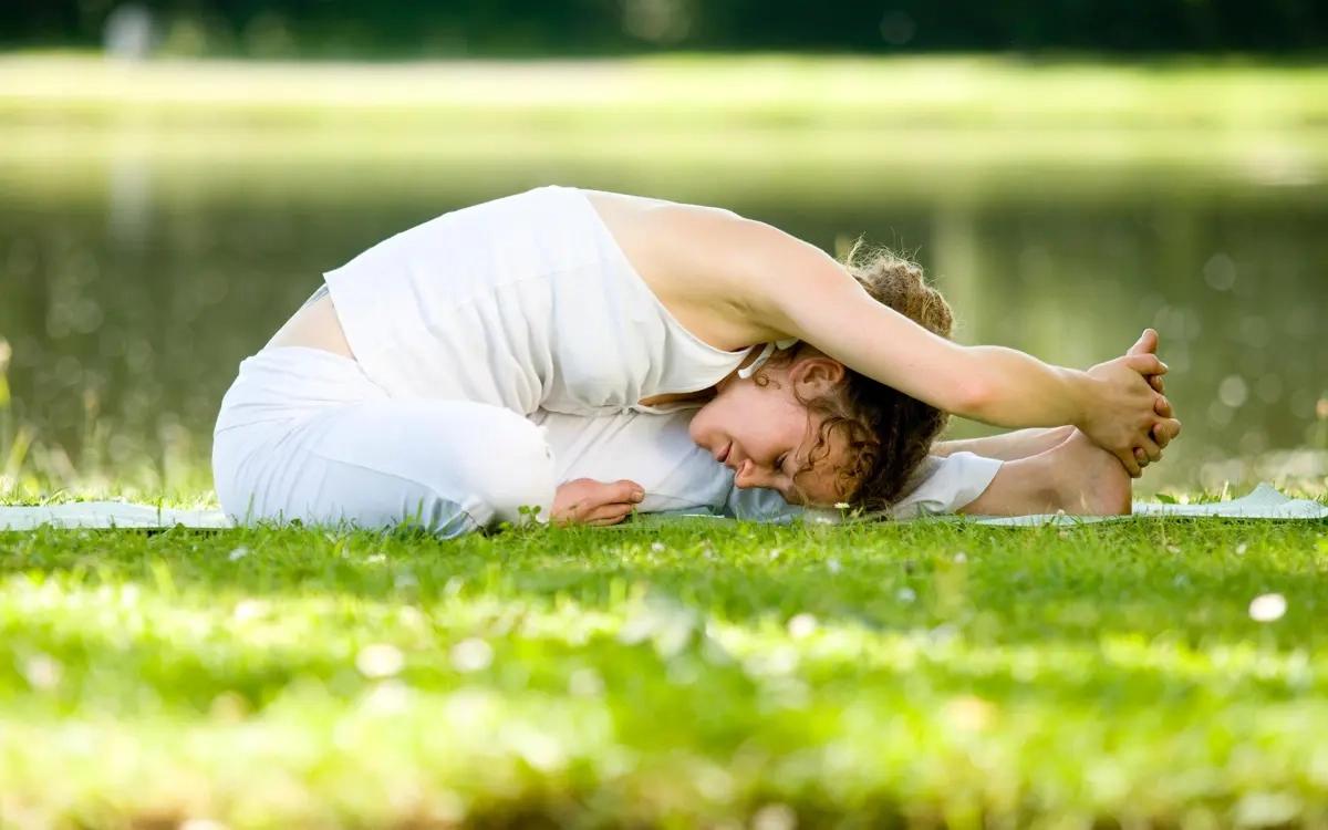 Yoga – flow and stillness