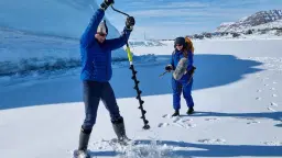 Liv og Forandring i det Smeltende Arktis. Radiobiograf og forskersamtale