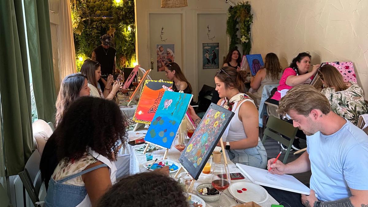 Sip N Paint