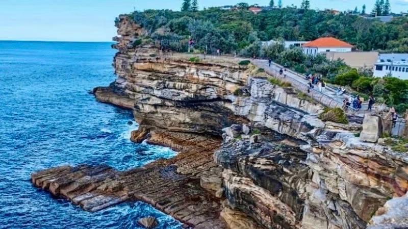 🏖️ Watsons Bay to Bondi Beach via Hornby Lighthouse 🐳 🐋