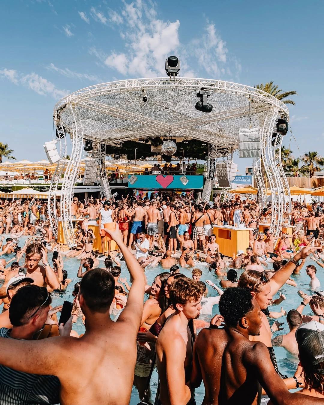 LoveJuice at O Beach Ibiza