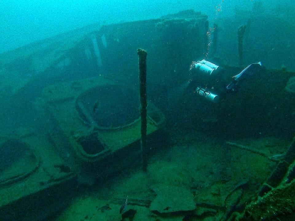 Technical Wreck Boat Dive