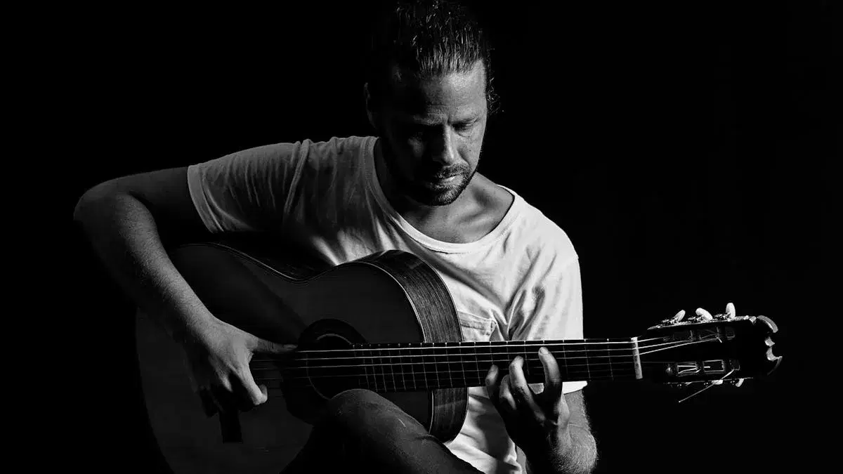 Flamenco All-Stars: Robert “Robi” Svärd & Tres de Corazones