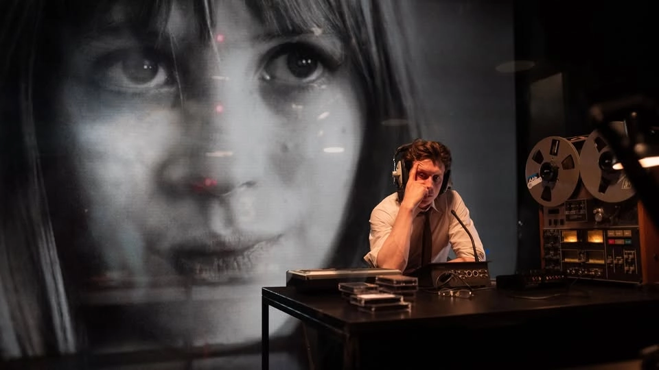 BROKEN ENGLISH - Marianne Faithfull på Bio Roy