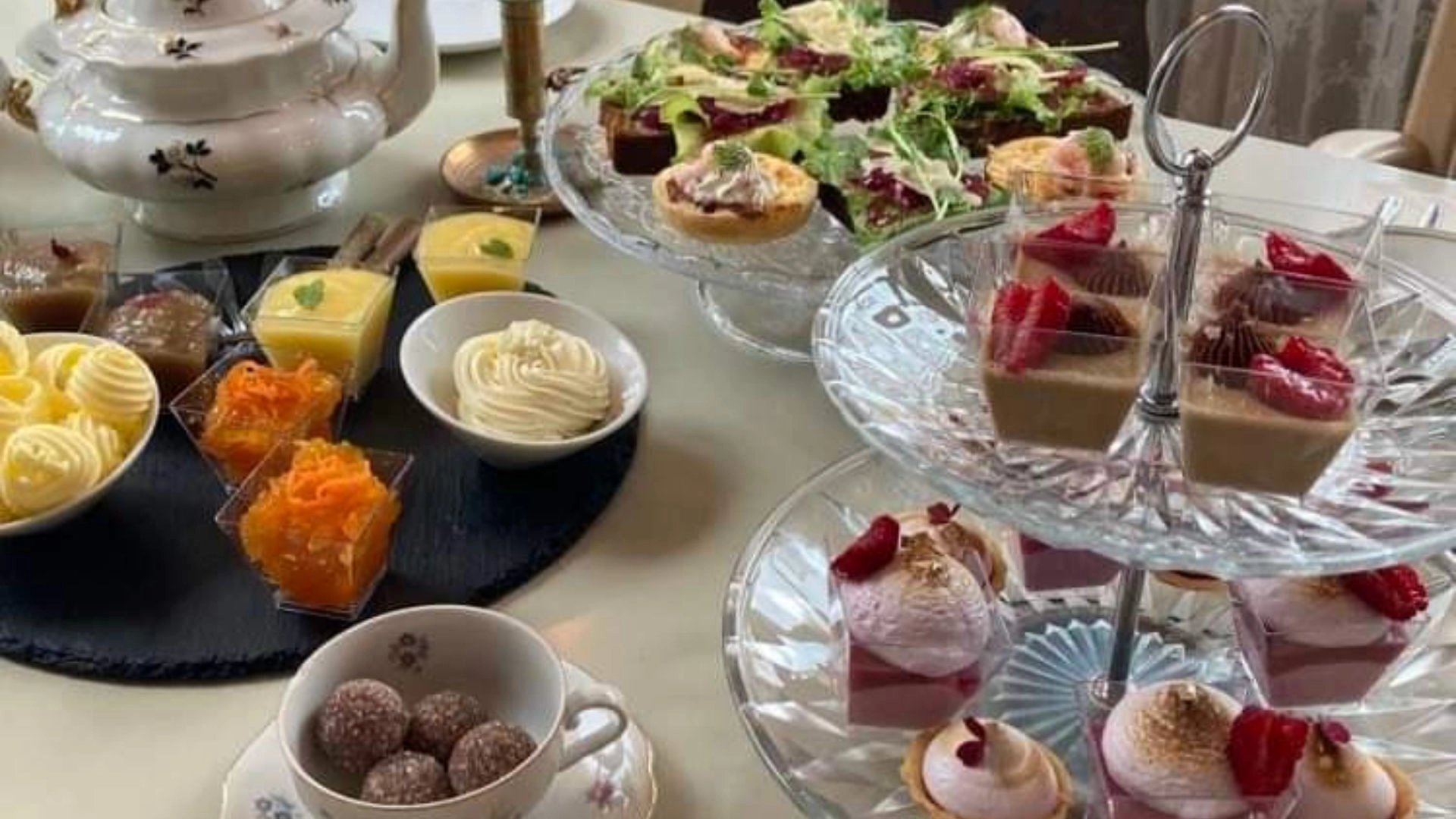 Afternoon tea på Wahlmans