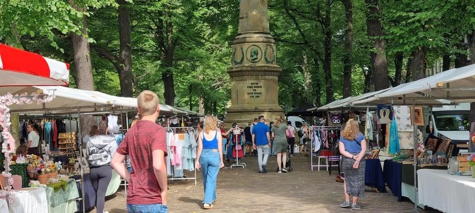 Lange Voorhout Home Made Market en antiek
