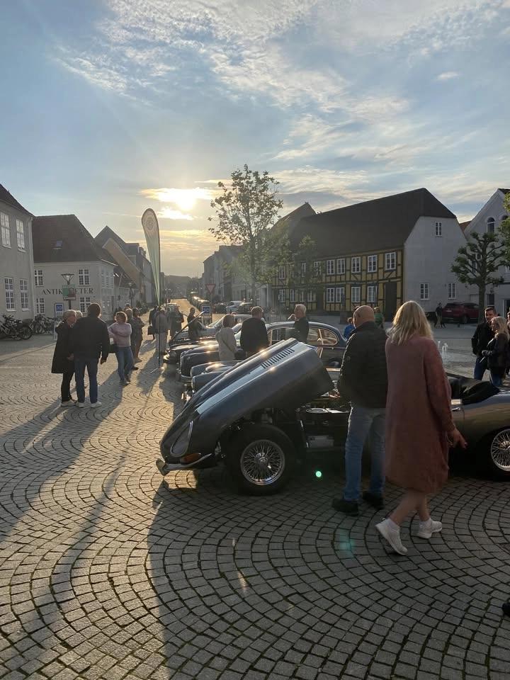 Jaguarer på Torvet i Middelfart
