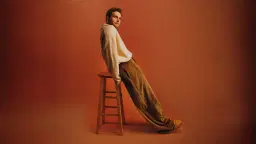 Alex Warren - Finding Family on the Road