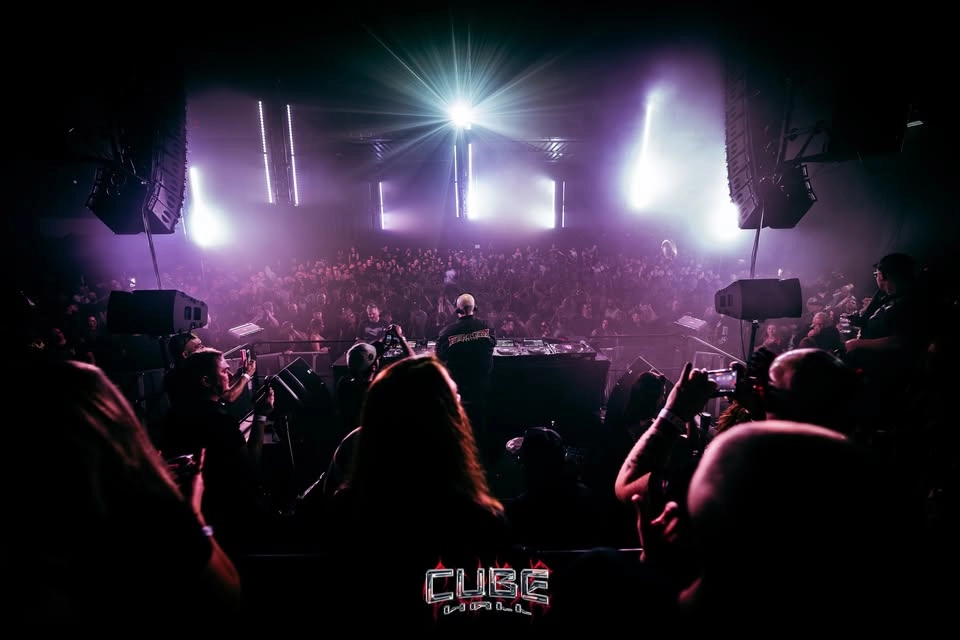 CUBE ≡ HALL l Two Stages 2027