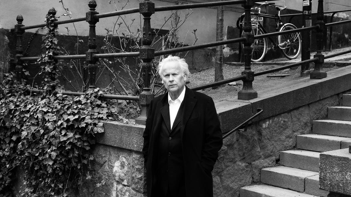 Åsa Linderborg möter Klas Östergren – boksamtal