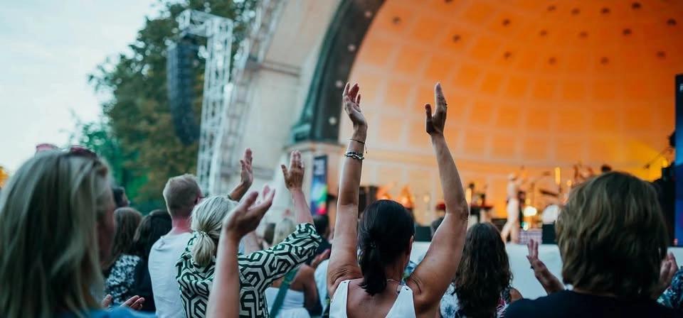 CRUSH live im Kurpark Bad Hall