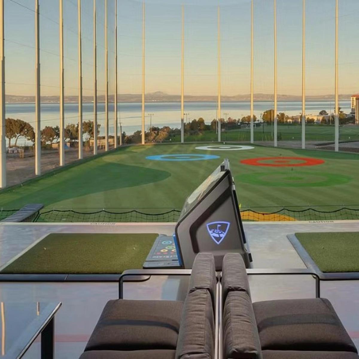 Accounting & Finance Summer Happy Hour @ TopGolf with PwC, MUFG & Maxima