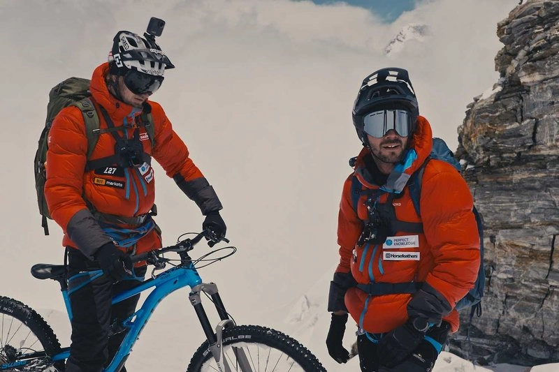 Filmový klub MUZA: Magoři na kole & beseda s tvůrci