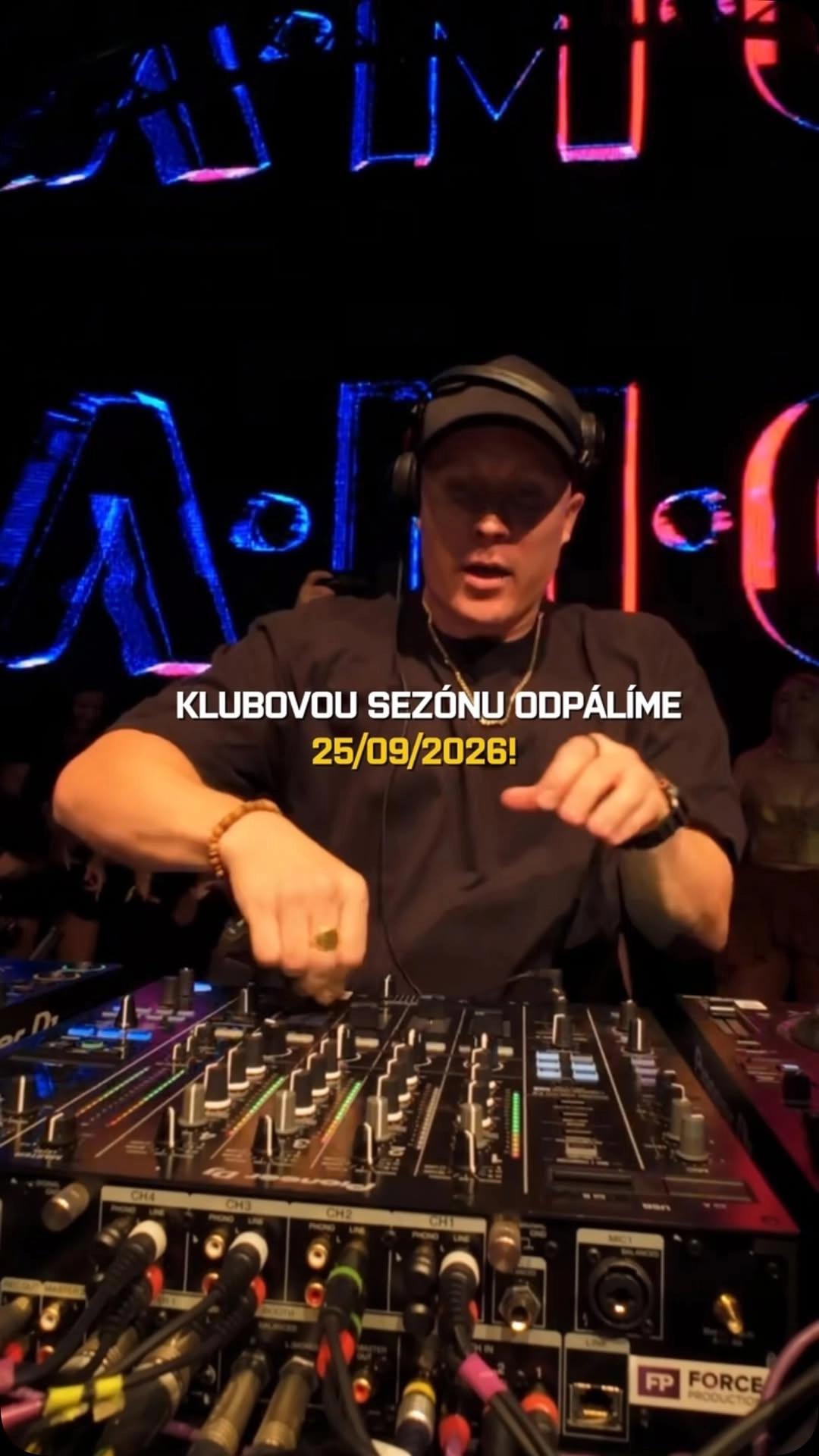Klubová sezóna Opening