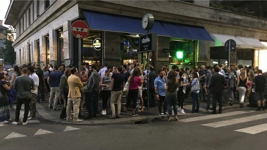 🥂 Aperitivo for Internationals — Mom Cafè (read description) 🌍