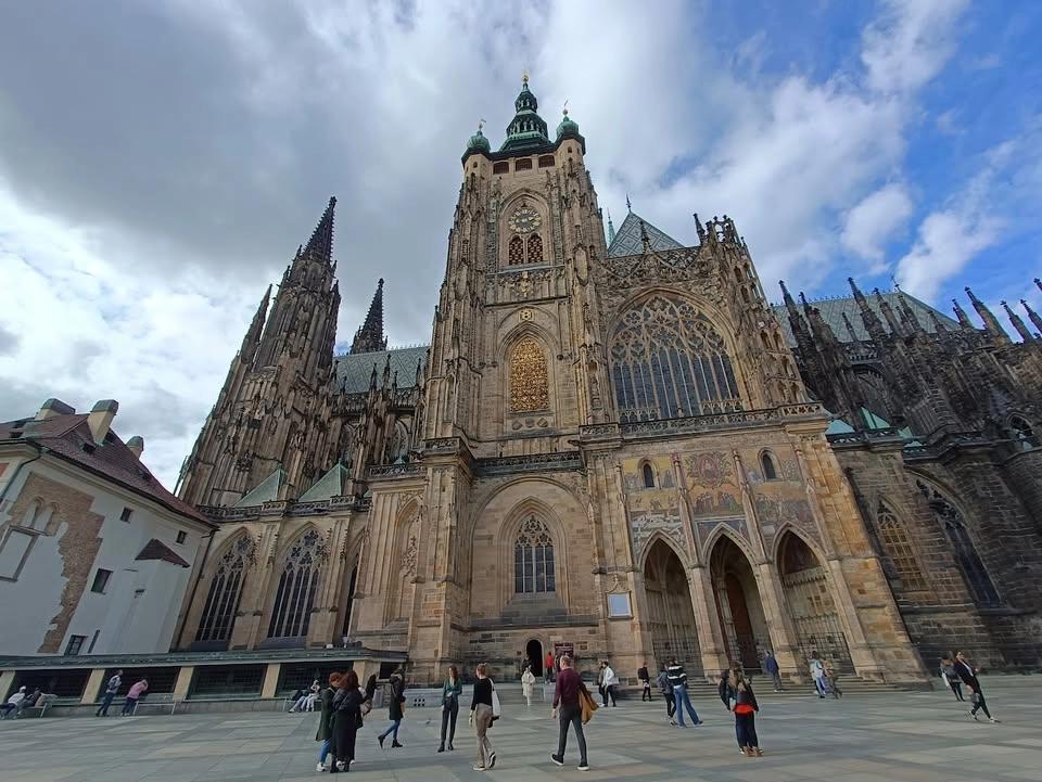 Prague Castle & Mala Strana Free tour