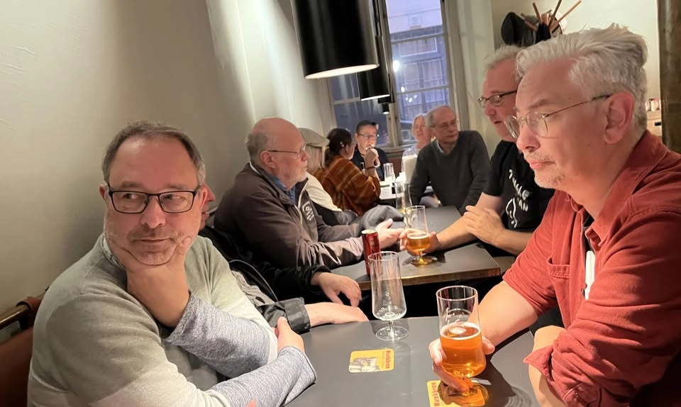 Stockholmsfandoms pubmöte i april