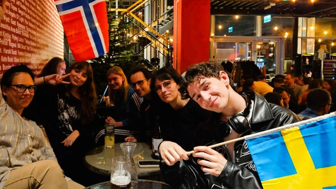 Meet & Speak Tuesday: 6 Language Tables 🇫🇷🇮🇹🇩🇪🇨🇳🇵🇹🇳🇴🇸🇪