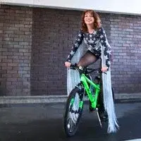 Elaine Robertson: Delulu