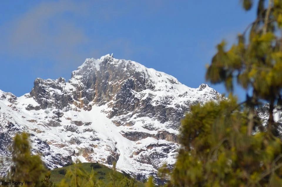 Carihuayrazo Trail