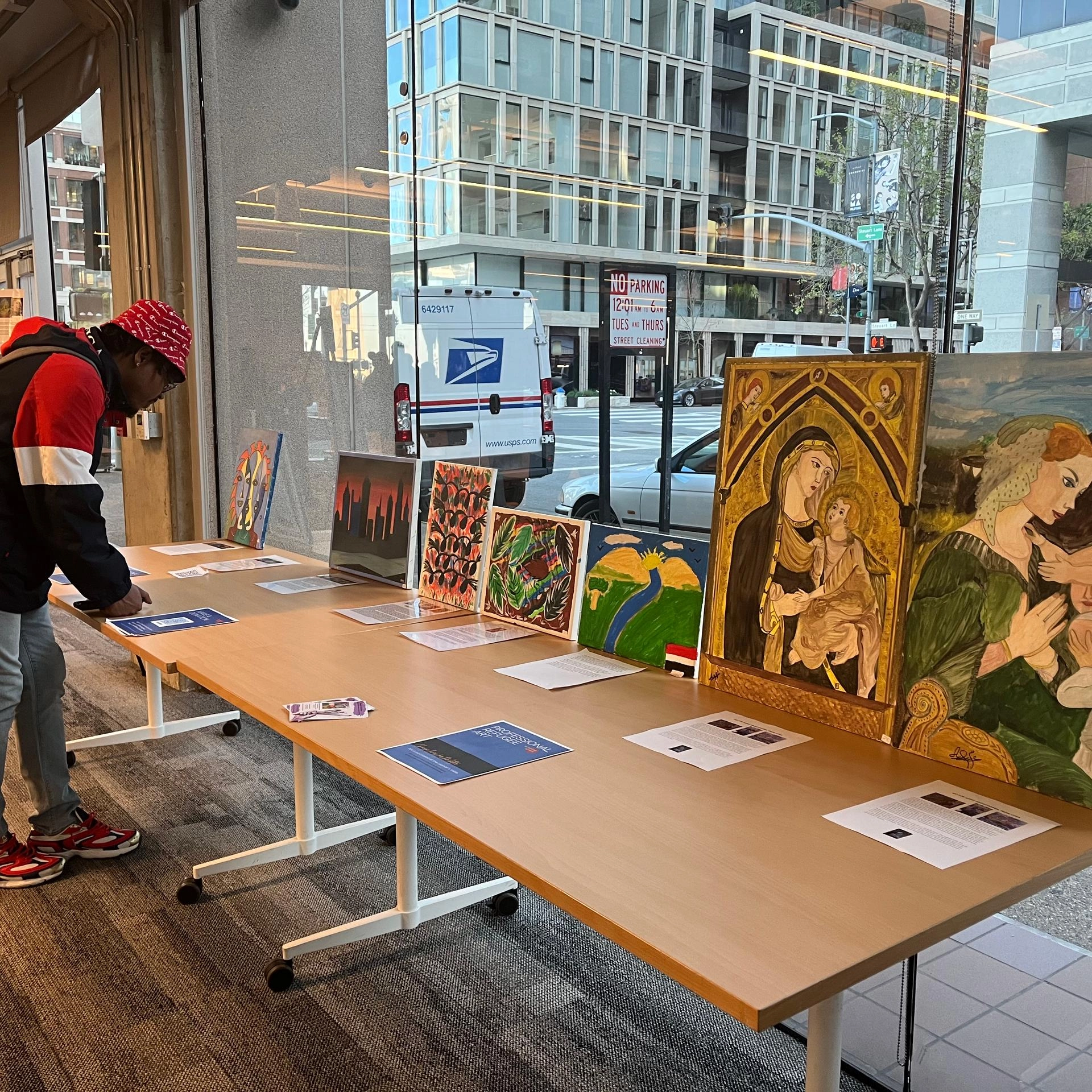 Happy Hour and Pop Up Art Gallery feat. Refugee Artists