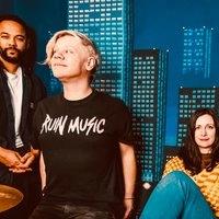 Johnny Foreigner + Victor Villarreal