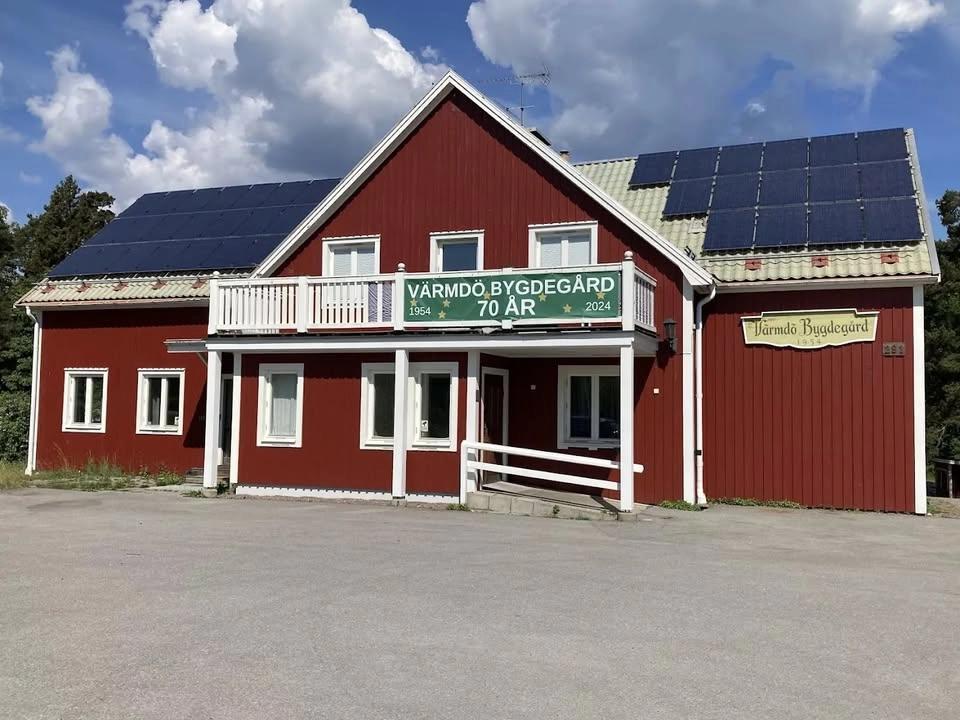 Sommarauktion Värmdö Bygdegård måndag 3 augusti kl.18:00