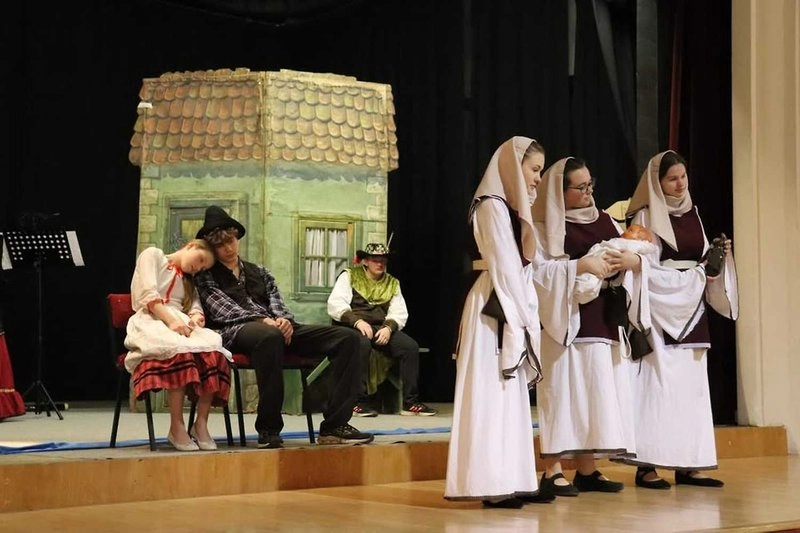 Tři zlaté vlasy děda Vševěda