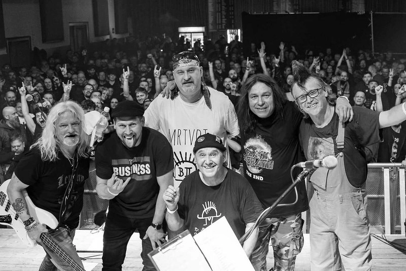 Buřinky II Kapela + support: Ostropestřci