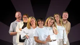 GÅ ikke for STILLE MED DØRENE - PREMIERE