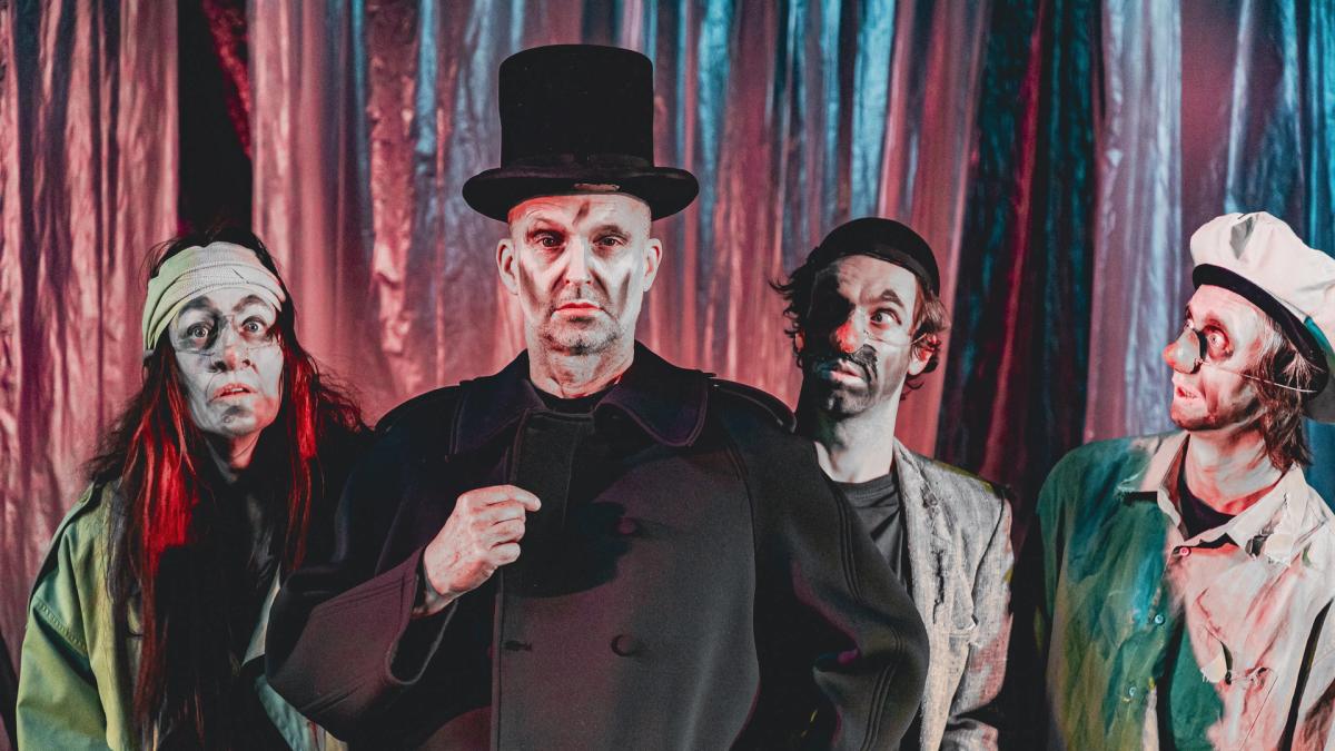 Clowns in Dystopia