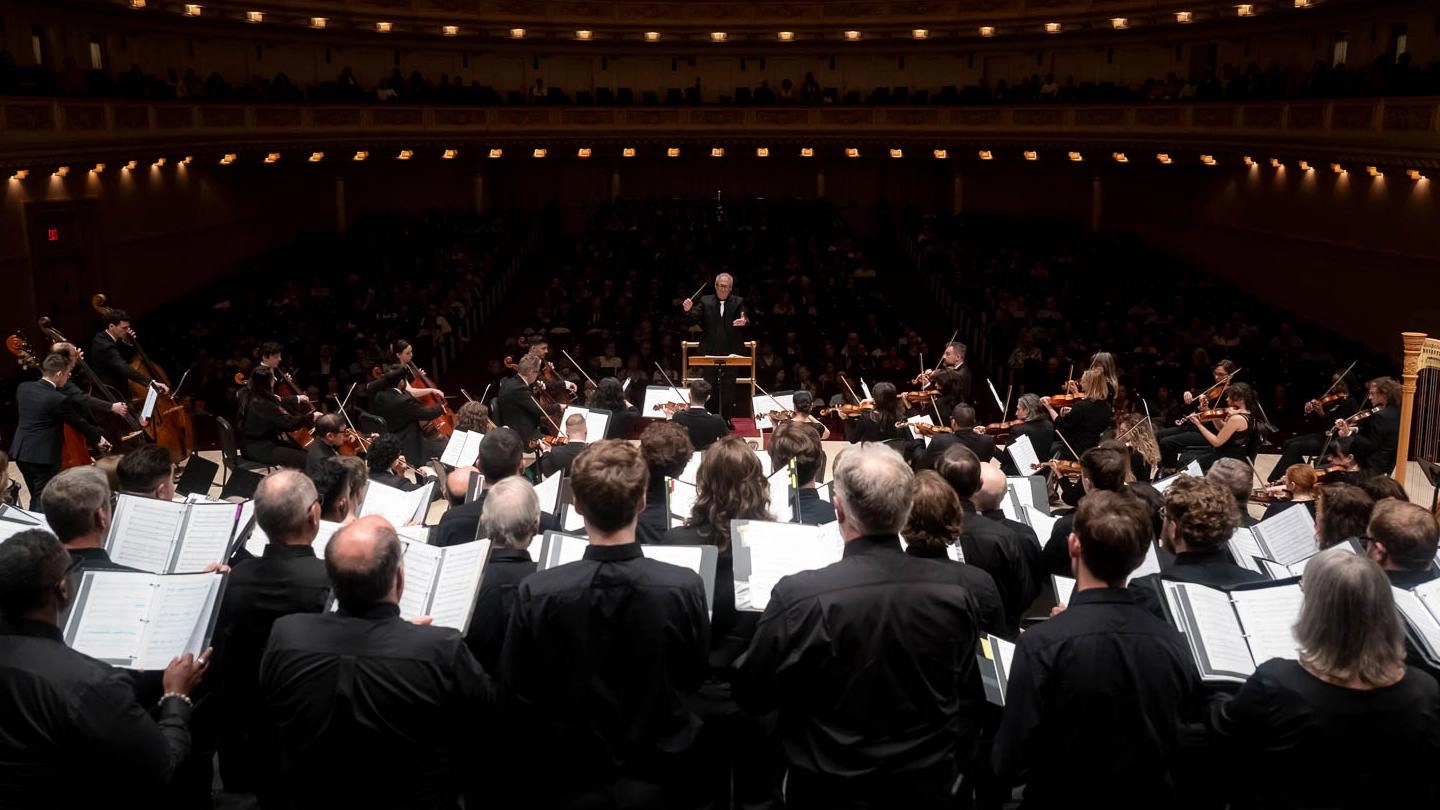 New England Symphonic Ensemble plays Rutter, Bernstein, Copland