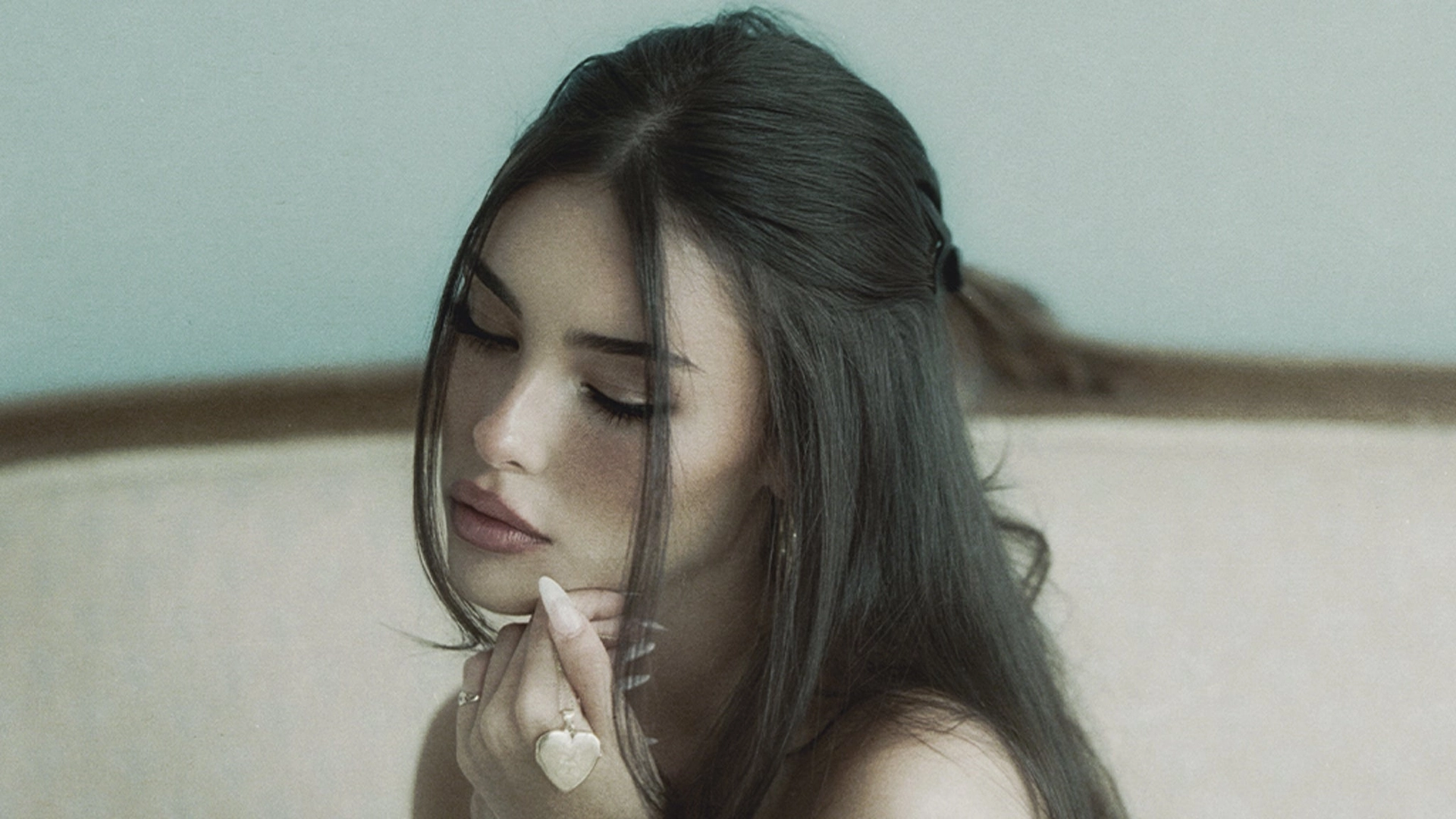 Madison Beer: the locket tour | VIP Packages