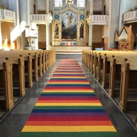 PRIDE IN THE CITY: St Johannes kyrka - café!