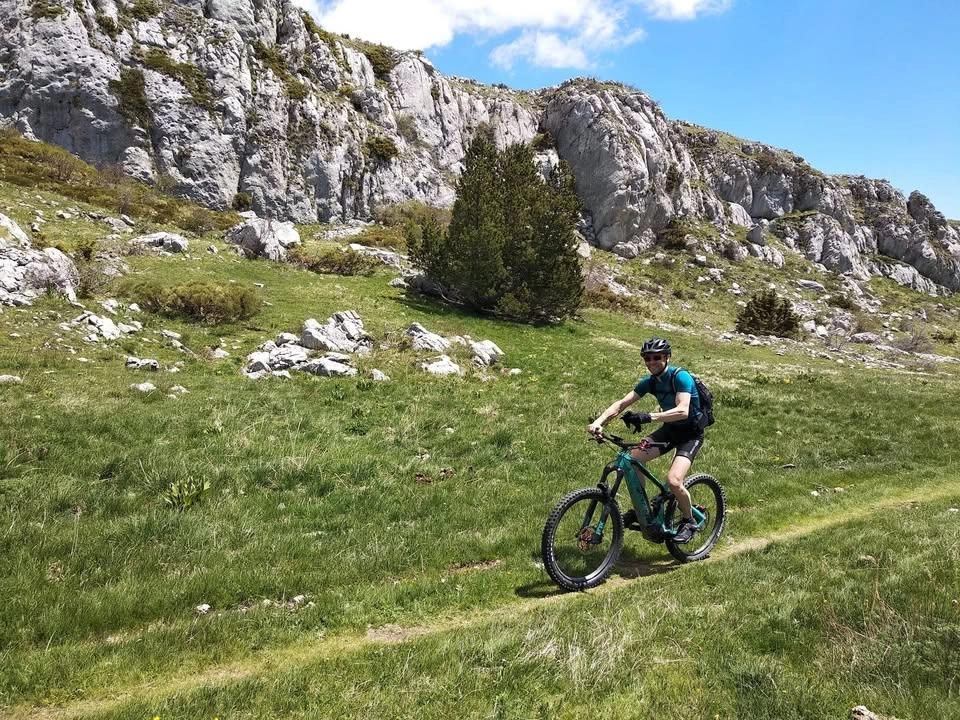 E-Bike from the Alps to Provence – Guided Cycling Tour