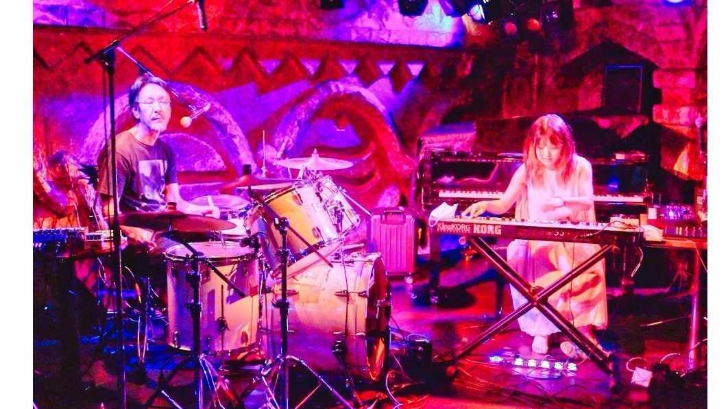 TATSUYA YOSHIDA & RISA TAKEDA