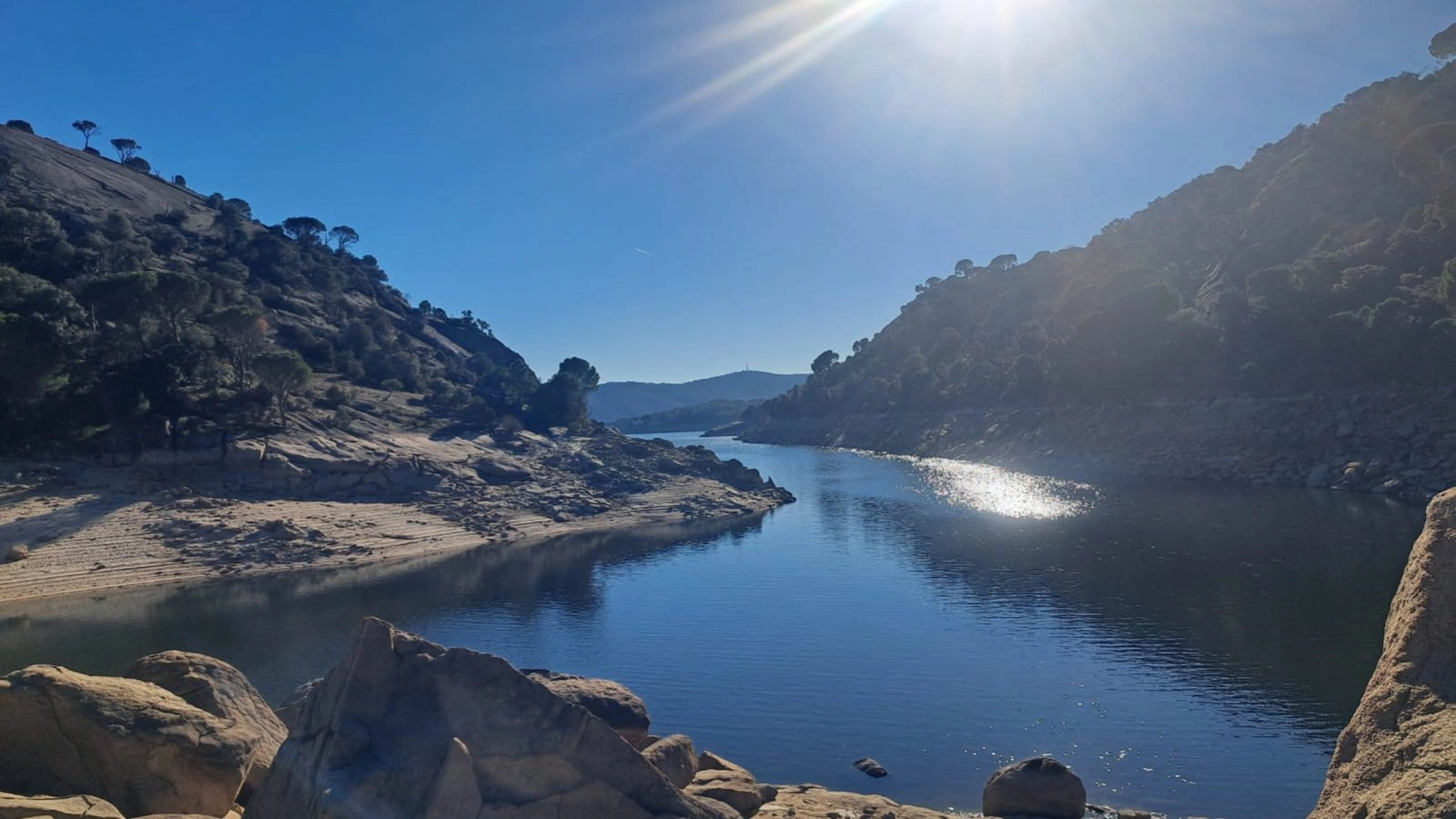 01/05 🥾 Senda del Yelmo | Embalse de San Juan 🌄 Pinares, Peña y miradores