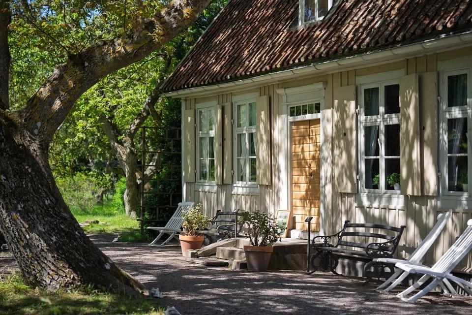 Poesiafton och öppen scen på Krusenstiernska gården
